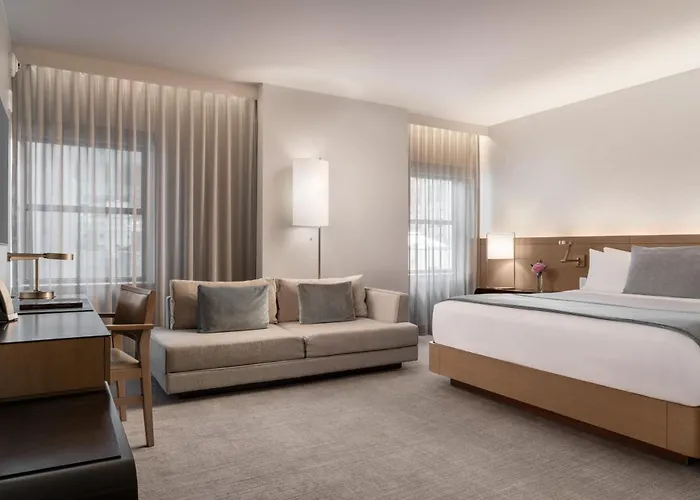 The Knickerbocker Hotel